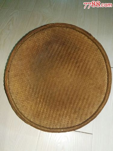 手工编织竹工艺品